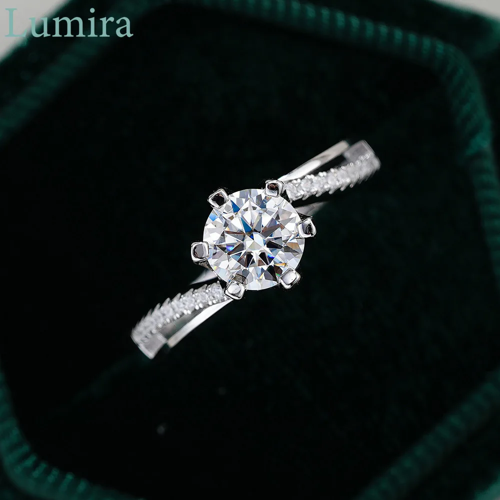แหวนเพชรโมอิสซาไนท์ Lumira ดีไ - Moissanite Engagement Ring 1 Carat บทวิจารณ์และราคา